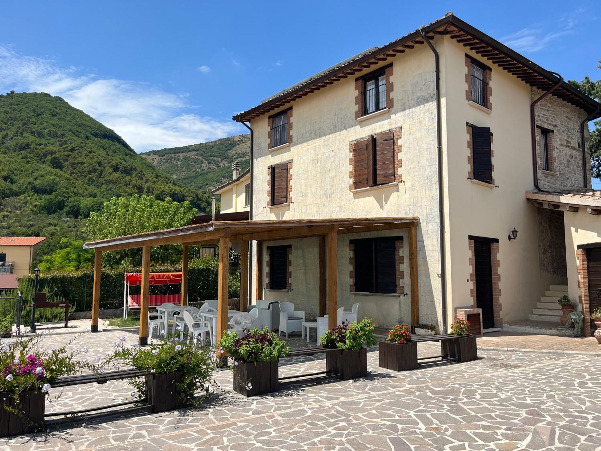 Casa Vacanze Vecchio Frantoio Residenza Leccino Spoleto Exteriör bild